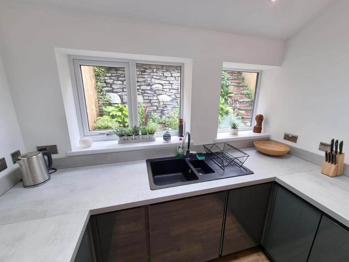 Villa Hill View Abertillery Exterior foto